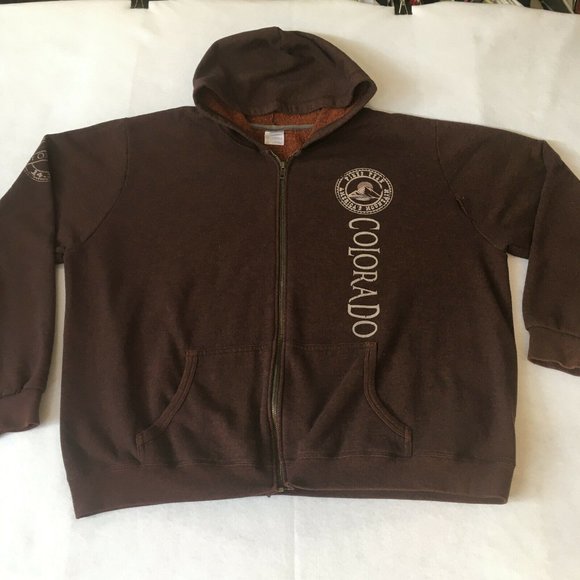 #74 Gildan pikes peak Colorado mountain Brown Hoodie Men's Sweatshirt Size 2XL - Picture 1 of 10